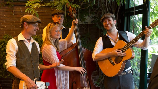 Berkley Brothers - Mobiel Akoestisch Trio voor bruiloft, receptie en diner, foto 11