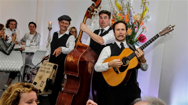 Berkley Brothers - Mobiel Akoestisch Trio voor bruiloft, receptie en diner, foto 10