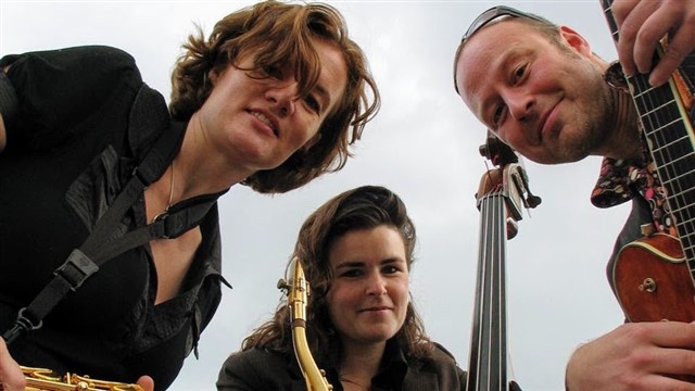 A-Tune akoestische achtergrondmuziek