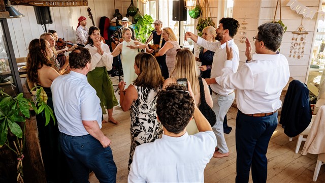 Etno Mediterano muziek in een stiltegebied Etno Mediterano muziek in een stiltegebied