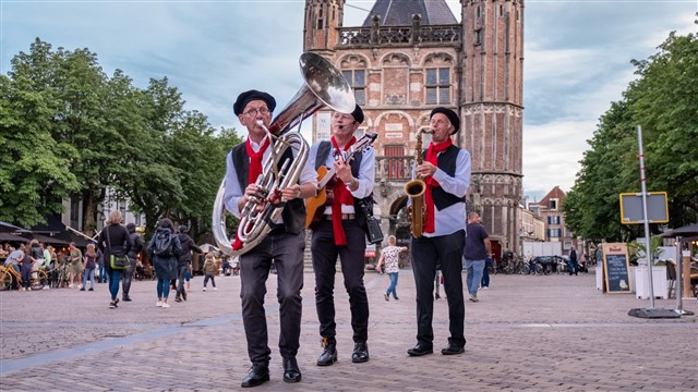 De Fanfare Band Straatartiest De Fanfare Band Straatartiest