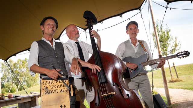 B-Bops Achtergrondmuziek bruiloft actfoto B-Bops Achtergrondmuziek bruiloft actfoto