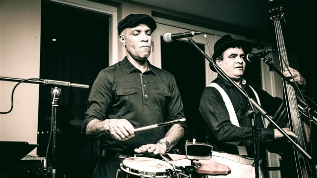 Latino Bonito muziek in een stiltegebied Latino Bonito muziek in een stiltegebied