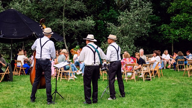 Latino Bonito akoestische achtergrondmuziek Latino Bonito akoestische achtergrondmuziek