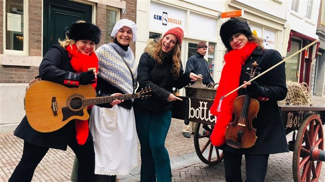 Jennys Roses muziek bij een borrel of receptie