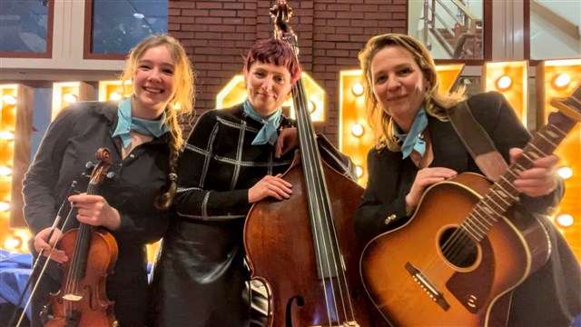 Jennys Roses muziek in een stiltegebied actfoto