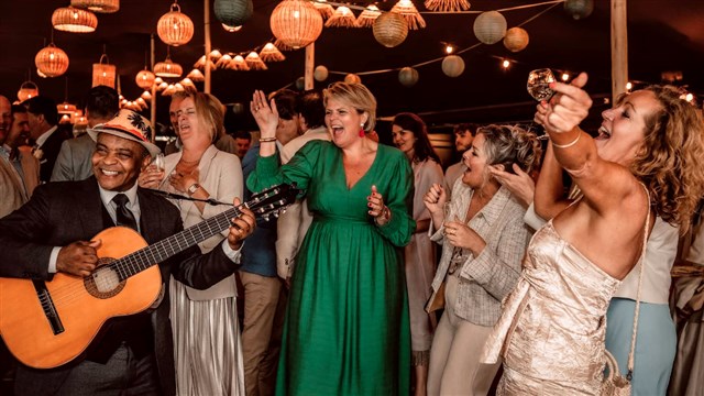 Frutta Fresca officieel boeken als Latin & salsa Frutta Fresca officieel boeken als Latin & salsa