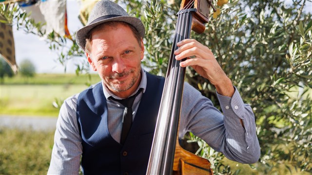 Sunny Up live muziek in een natuurgebied Sunny Up live muziek in een natuurgebied