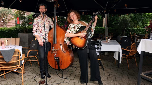 Sunny Up akoestische achtergrondmuziek Sunny Up akoestische achtergrondmuziek